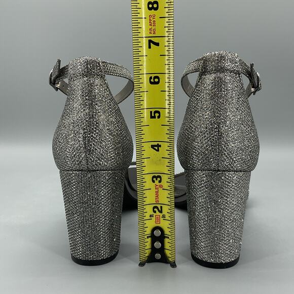 NEW Bandolino Women’s Armory Block Heel Dress Sandals Pewter Size 9M - Picture 4 of 10